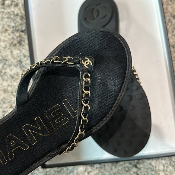 Chanel thong sandals - Picture 3 of 5